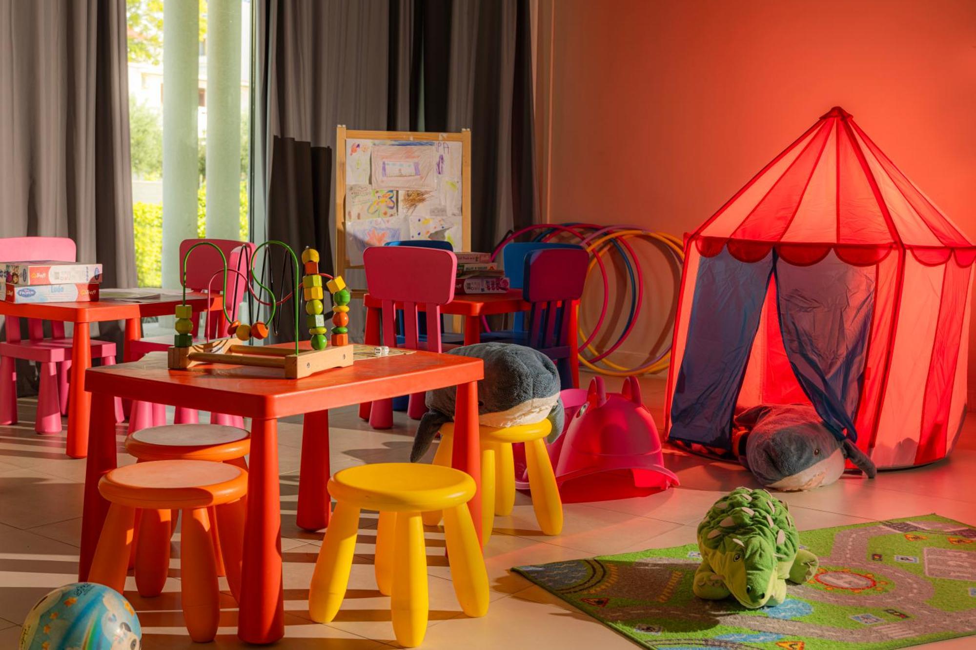 Family Hotel Pagus Đảo Pag Ngoại thất bức ảnh