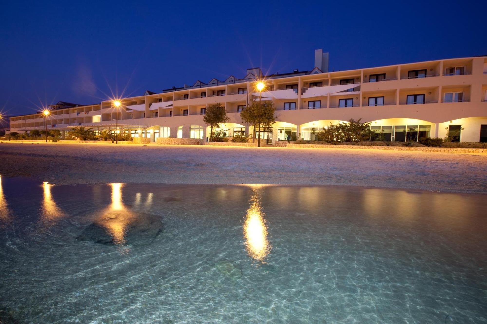 Family Hotel Pagus Đảo Pag Ngoại thất bức ảnh