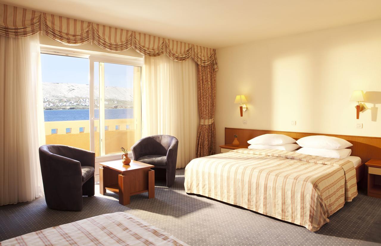 Family Hotel Pagus Đảo Pag Ngoại thất bức ảnh